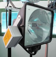Example A of floodlight with Hot Restrike ignitor
